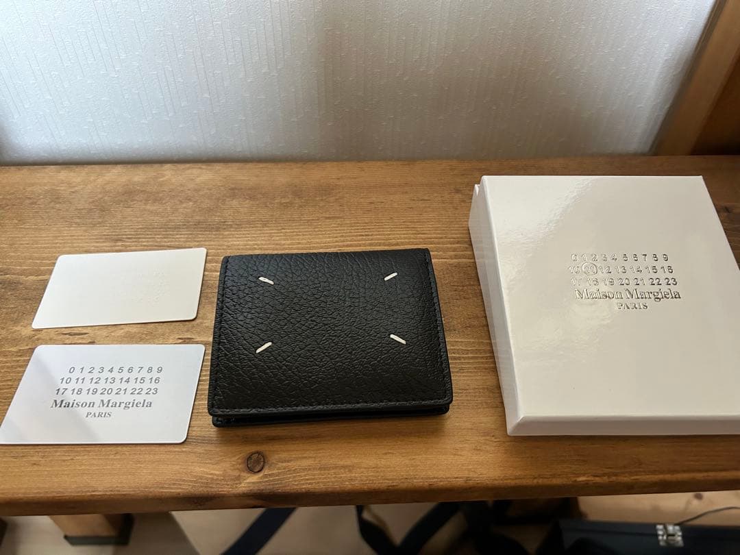 t*3様 Maison Margiela ブラック　二つ折り財布