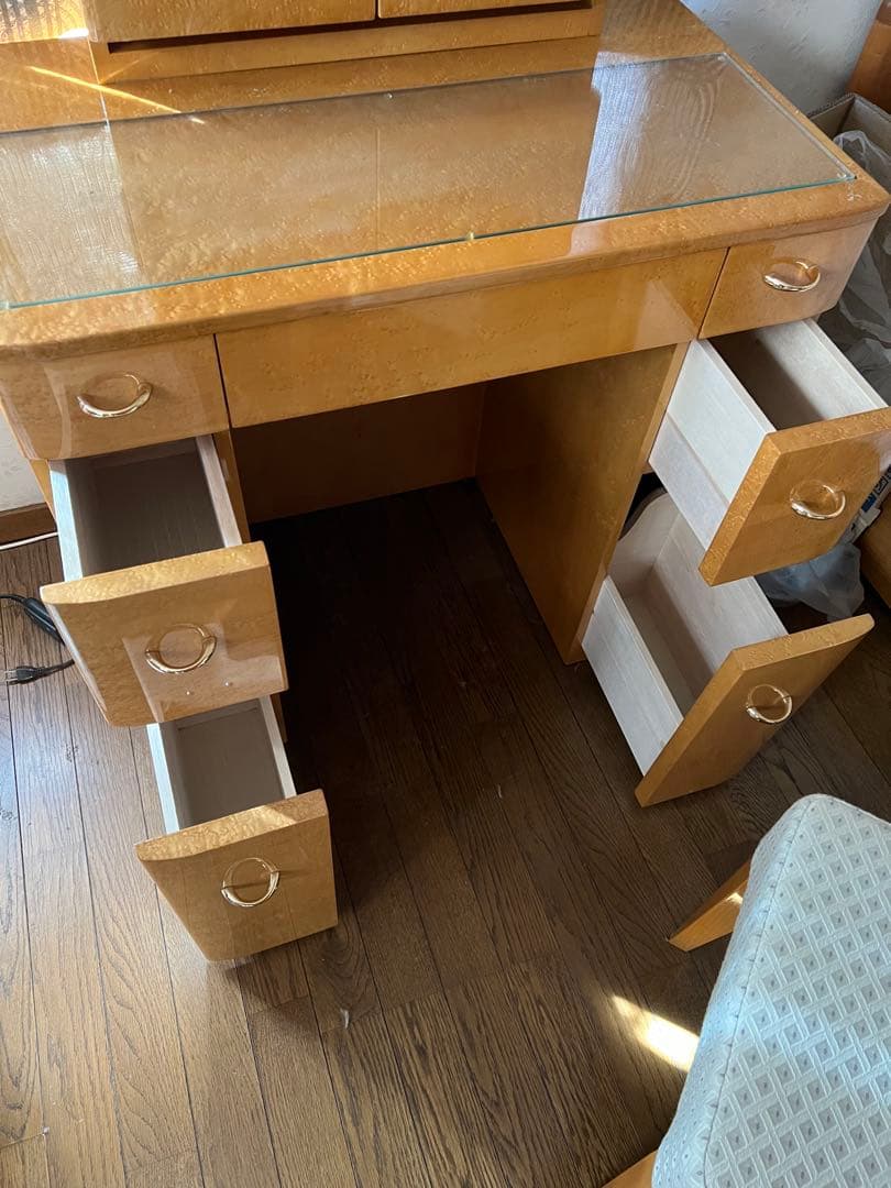 【送料込】大塚家具　高級三面鏡ドレッサー　鏡裏収納あり　椅子出品