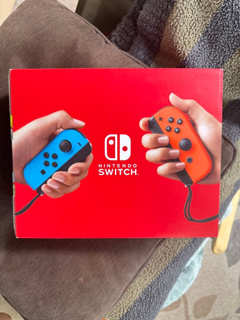 Nintendo Switch 本体 青/オレンジ　新品未開封