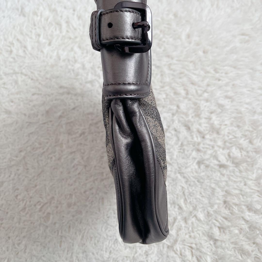 BURBERRY バーバリー　ノバチェック　ワンショルダーバッグ