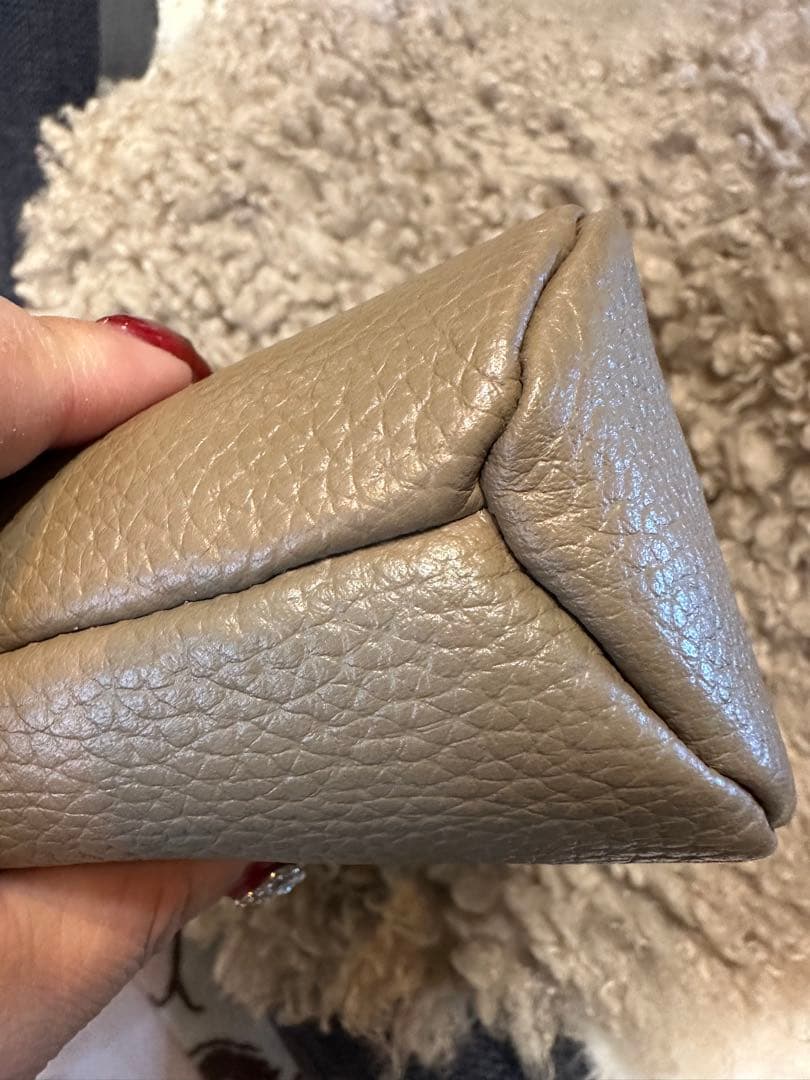 ATAO トープ　レザー ショルダーバッグ