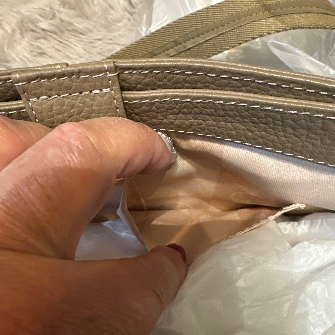 ATAO トープ　レザー ショルダーバッグ