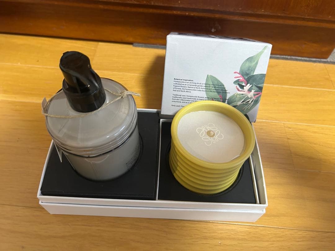 eyeロエベ　ボディローション　キャンドル　セット