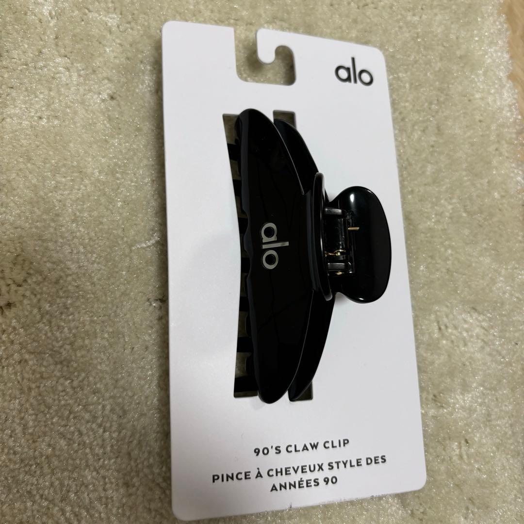 alo yoga ヘアクリップ 未使用 アロヨガ 新品 ヘアアクセ