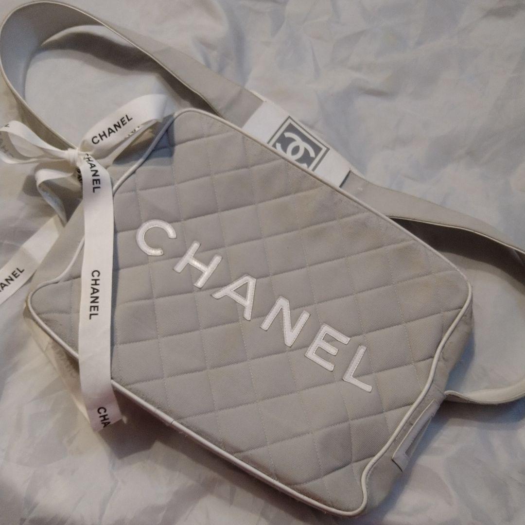 ♡CHANEL ♡スポーツラインキルティングショルダーバッグ グレー