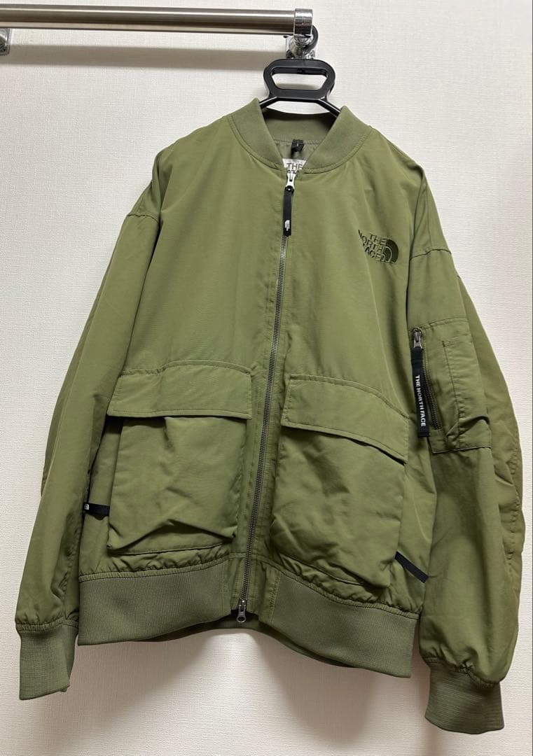 【新春セール】ノースフェイス MA-1ジャケット オリーブ