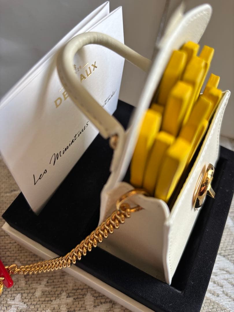 専用ですDELVAUX ミニチュア　バッグチャーム　デルボー　デルヴォー　ポテト