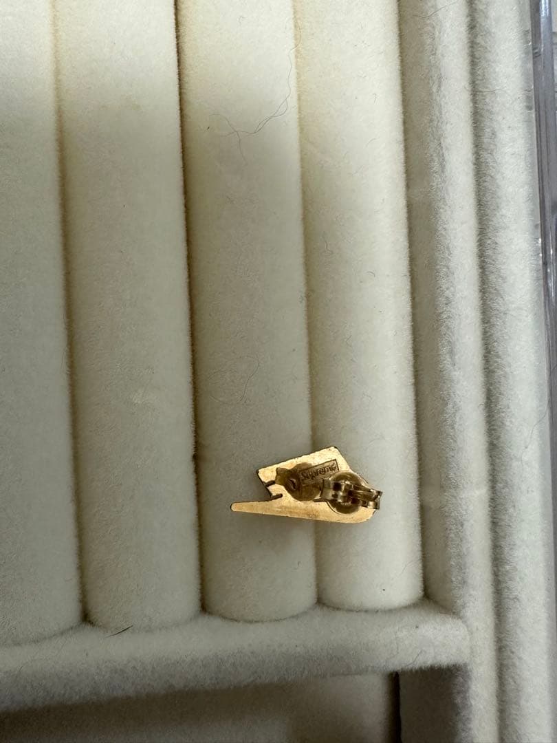 NIKE Supreme 片耳用ピアス ゴールド 14K