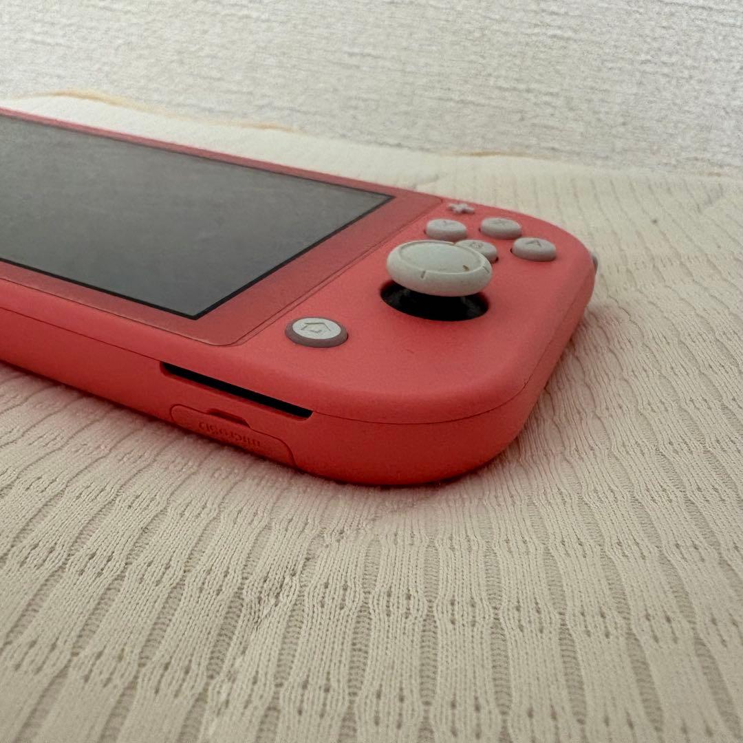 任天堂Switch right スイッチライト　コーラルピンク箱付き