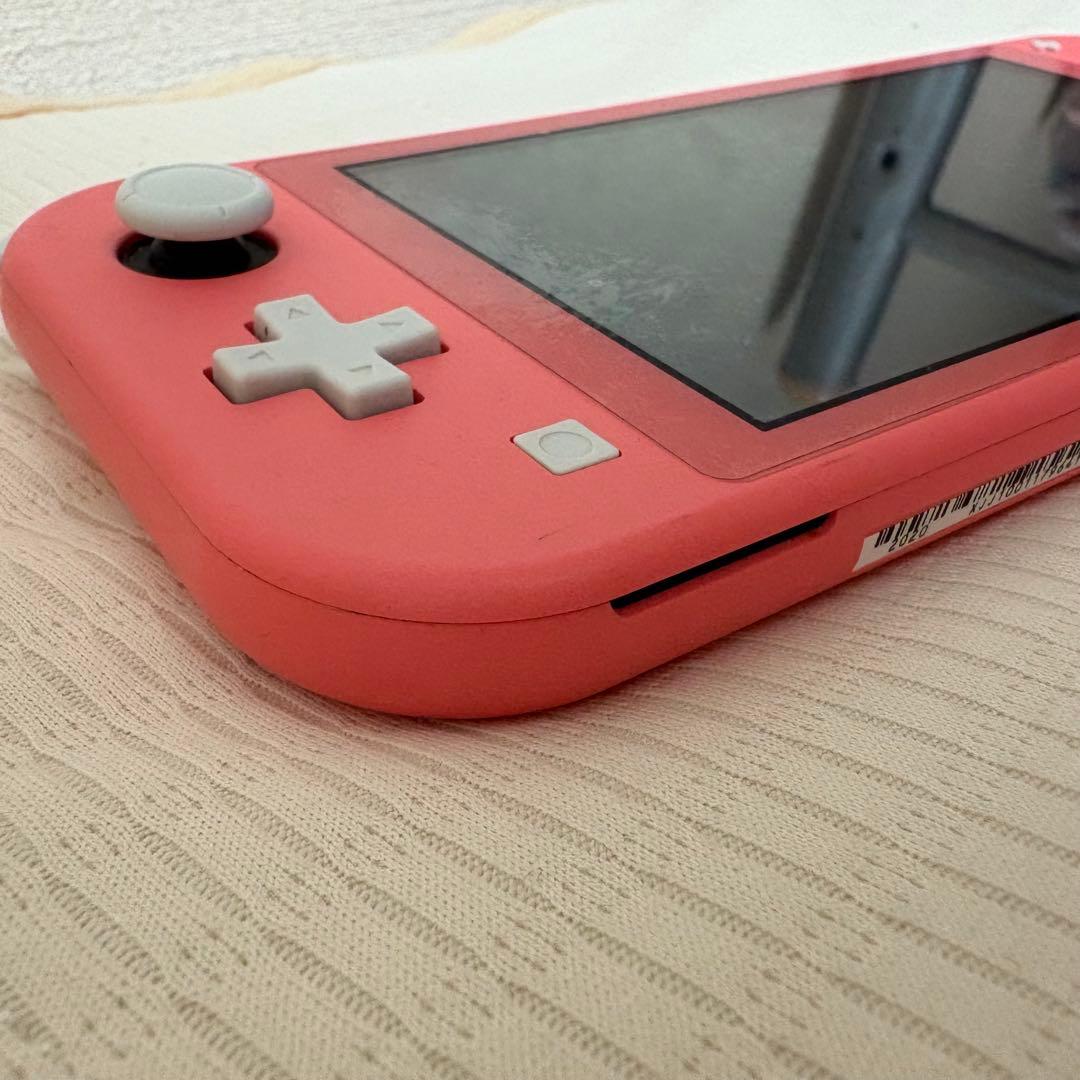 任天堂Switch right スイッチライト　コーラルピンク箱付き