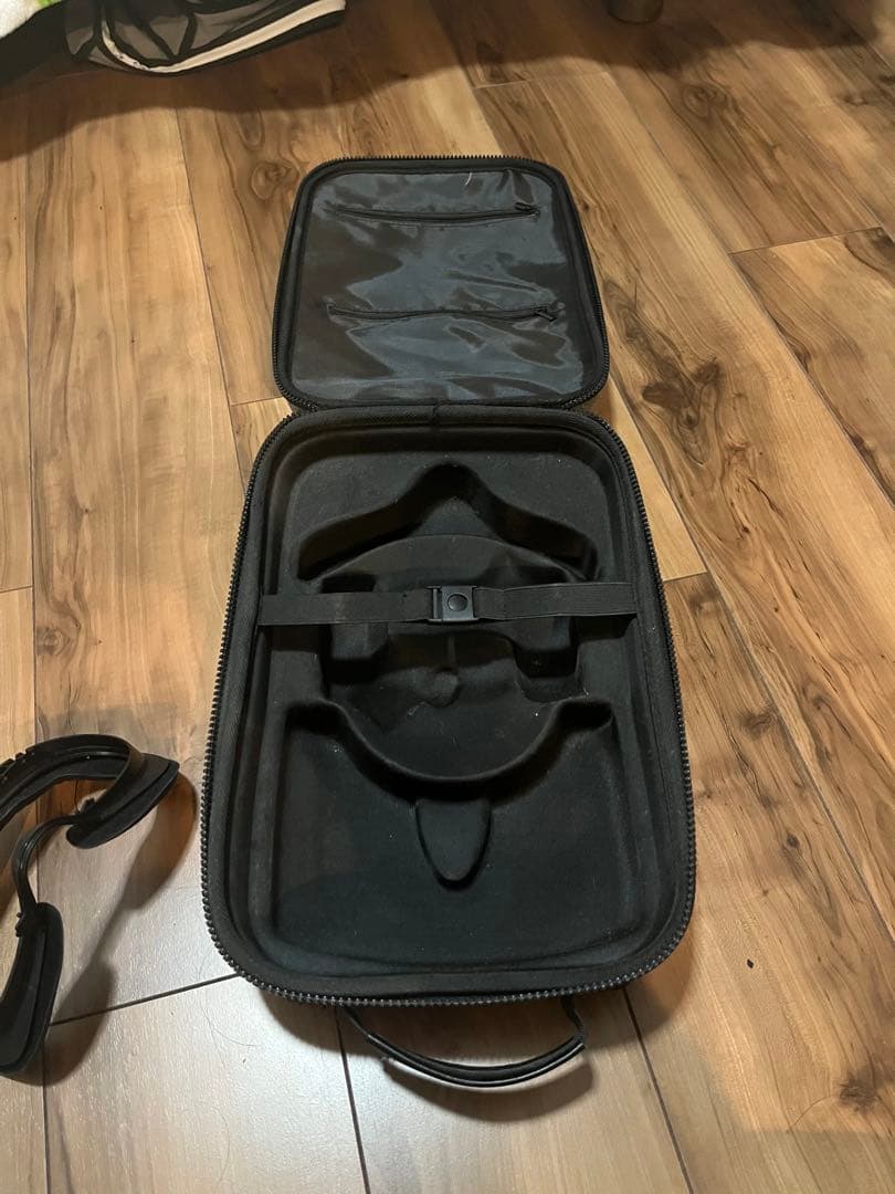  Quest 2 64GB 純正エリートストラップ付き ケース付き