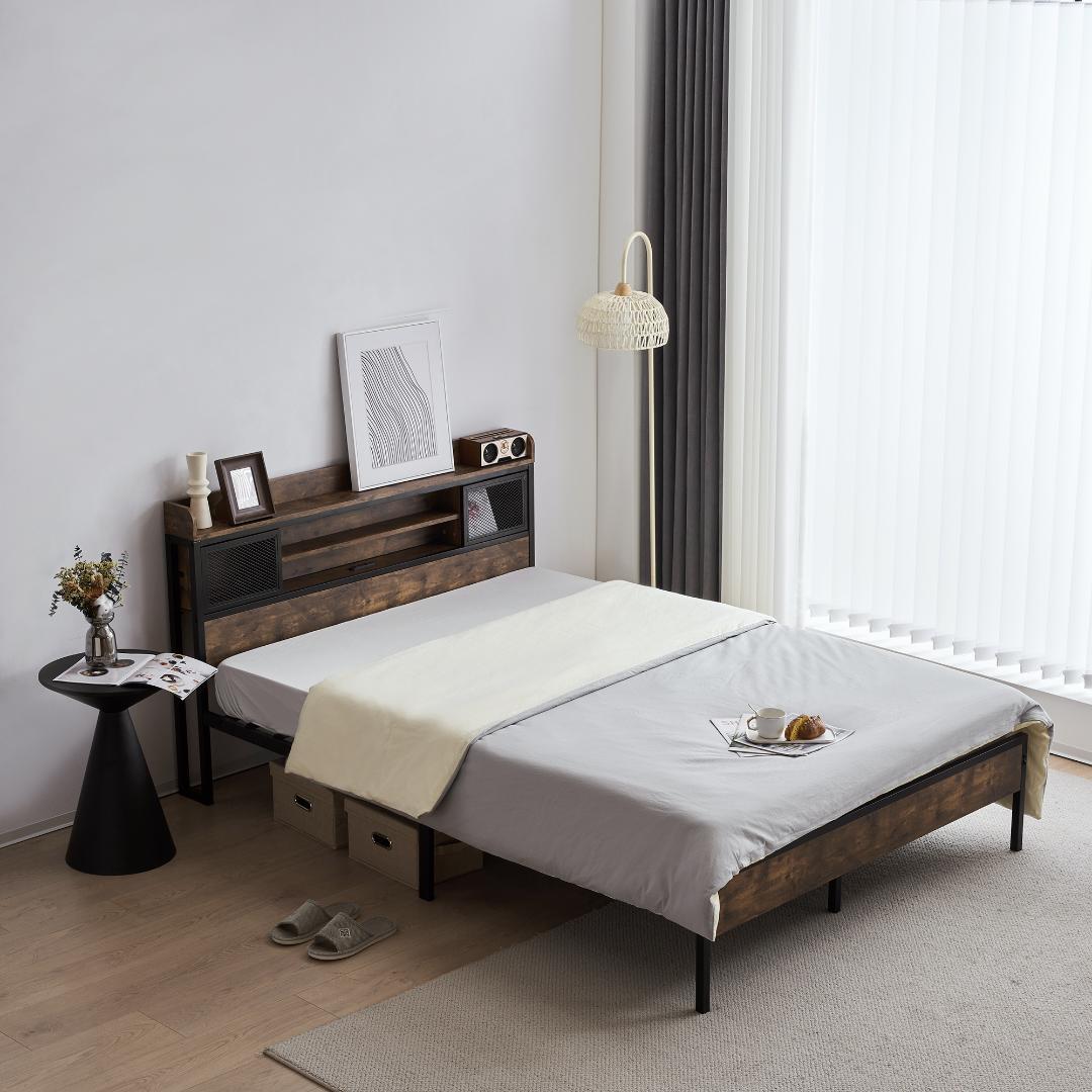 超赤字！SD ベッドフレーム セミダブル セミダブルベッド　コンセント・宮付き