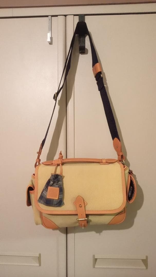 ヘミングス サンタツ浅井慎平モデルカメラバッグショルダーバッグHEMING’S