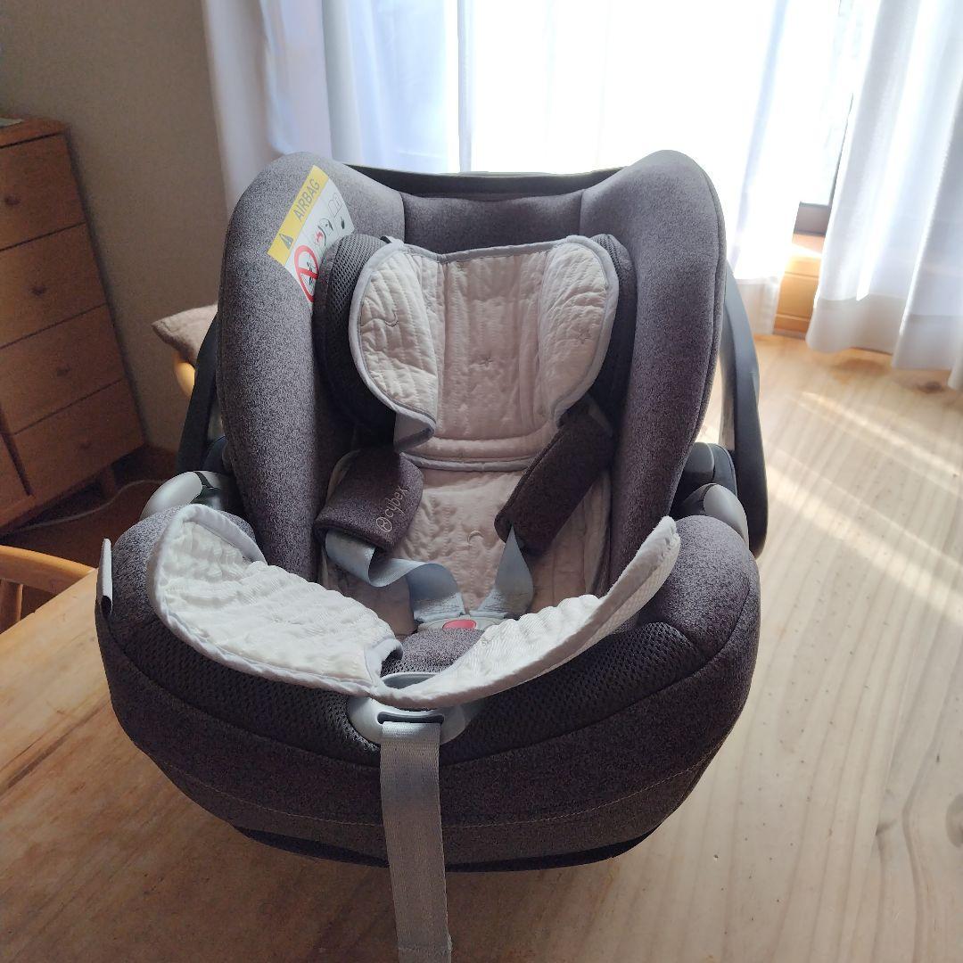 cybex プラチナム グレー チャイルドシート　未使用に近い