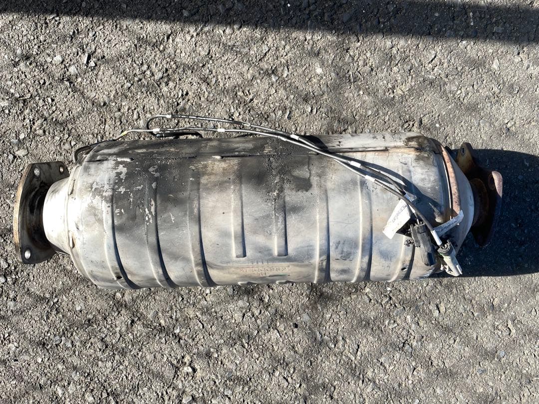 三菱ふそう　触媒　DPF ME555982　FE2＃.5＃.7＃.8＃(7UE)