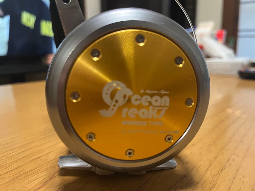 オーシャンフリークス　キャプチャ60hgナロー 右巻き　ガンメタ/ゴールド