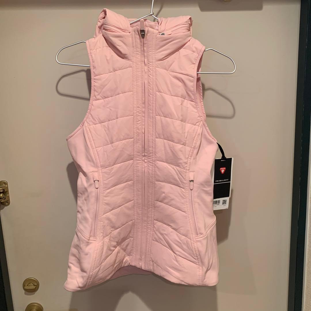 試着のみ　ルルレモン　ダウンベスト　フード　4