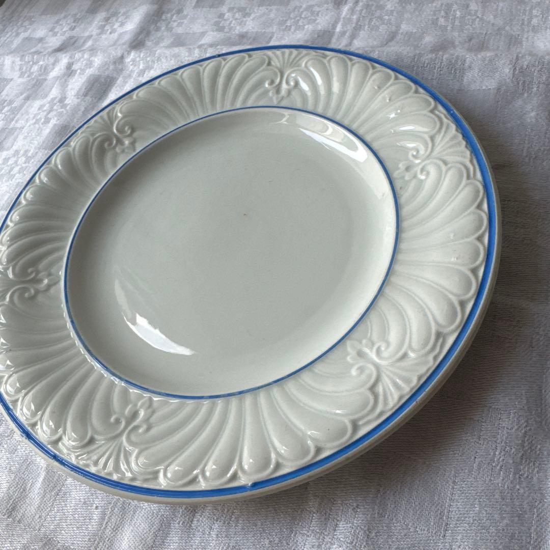 フランスアンティーク　クレイユモントロー　レリーフ皿　デザートプレート　平皿