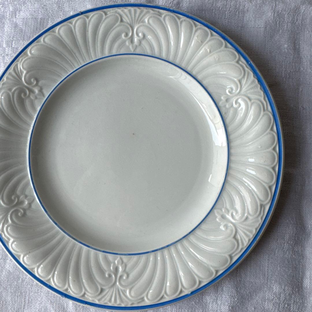 フランスアンティーク　クレイユモントロー　レリーフ皿　デザートプレート　平皿
