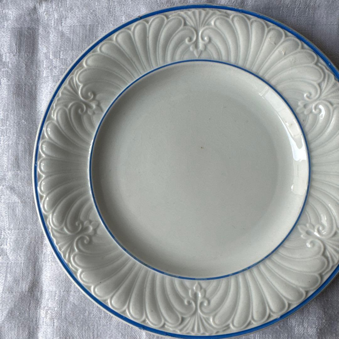 フランスアンティーク　クレイユモントロー　レリーフ皿　デザートプレート　平皿
