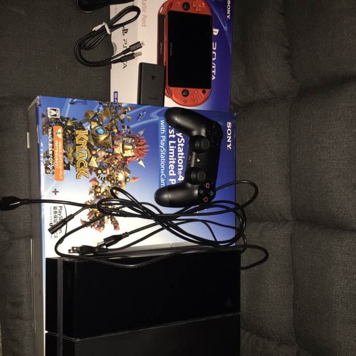 ps4初期型【1.5TB HDD換装あり    psvitaメタリックレッド