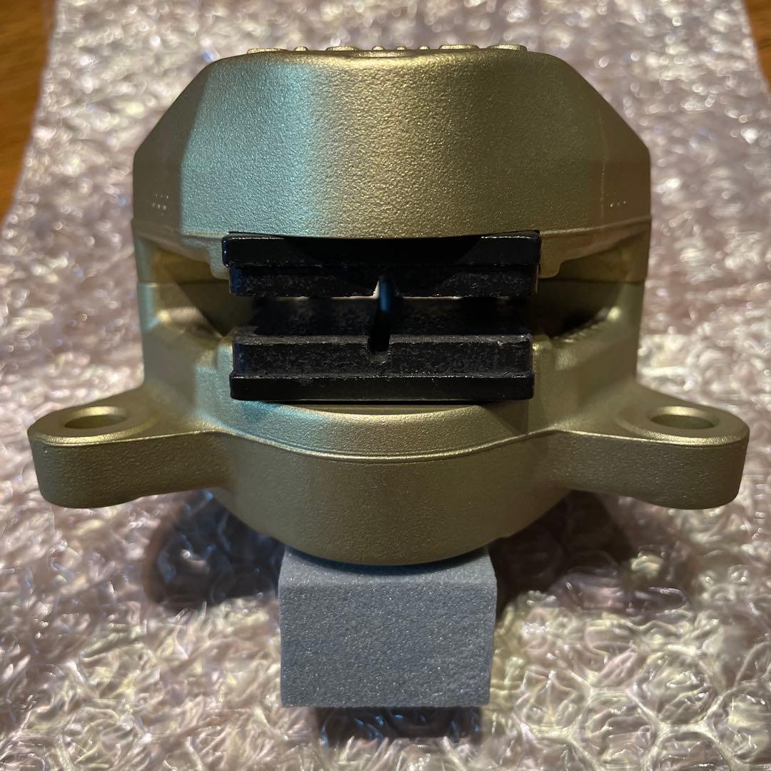 brembo カニ キャリパー ゴールド