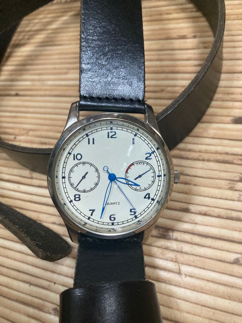 BLESS n°32 vB22 Analog watch belt