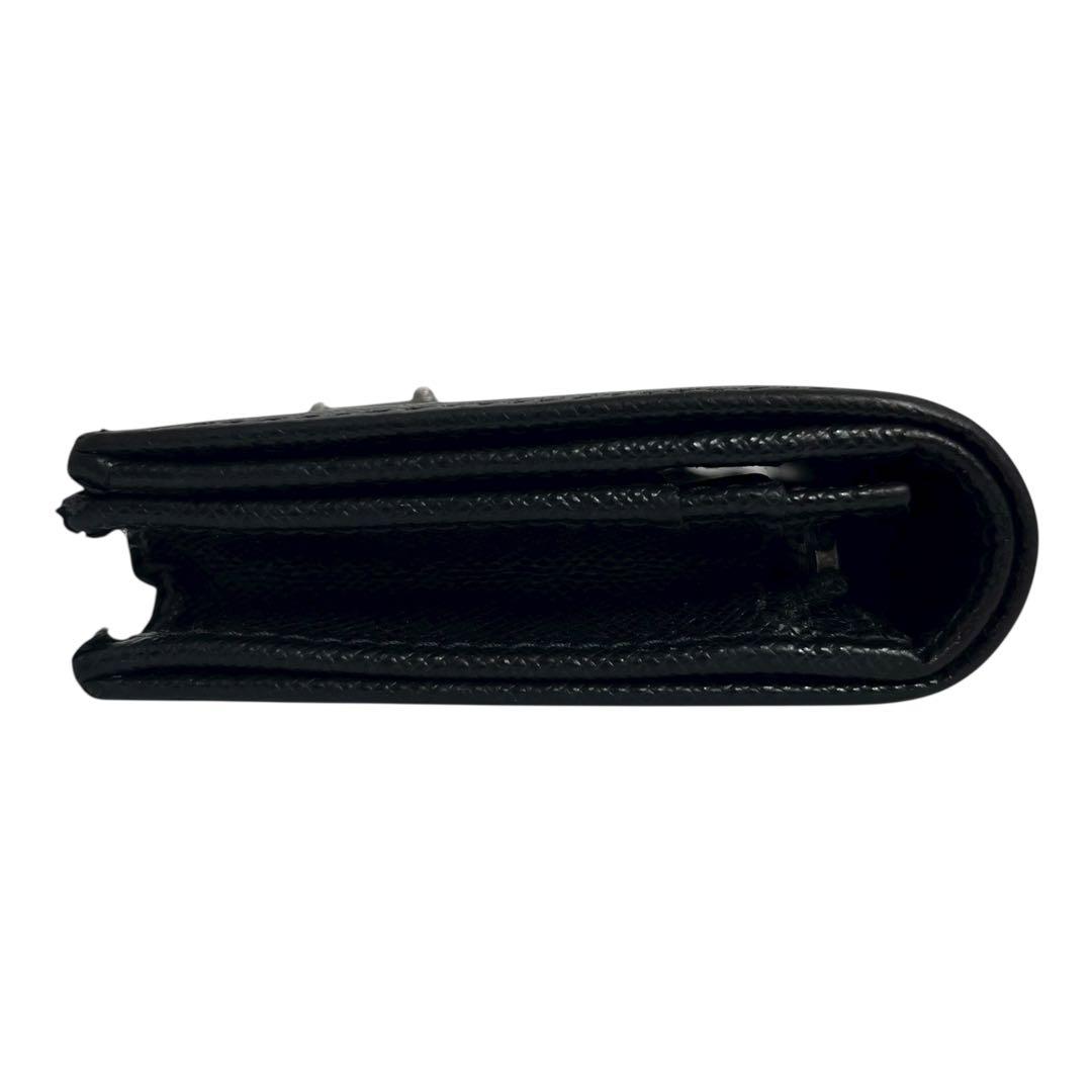 希少✨プラダ 二つ折り財布 三角ロゴ サフィアーノレザー ブラック 黒