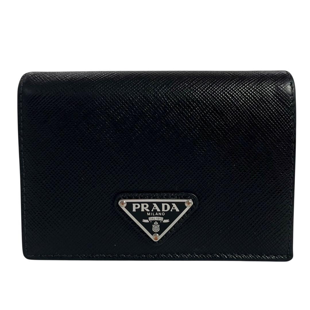 希少✨プラダ 二つ折り財布 三角ロゴ サフィアーノレザー ブラック 黒