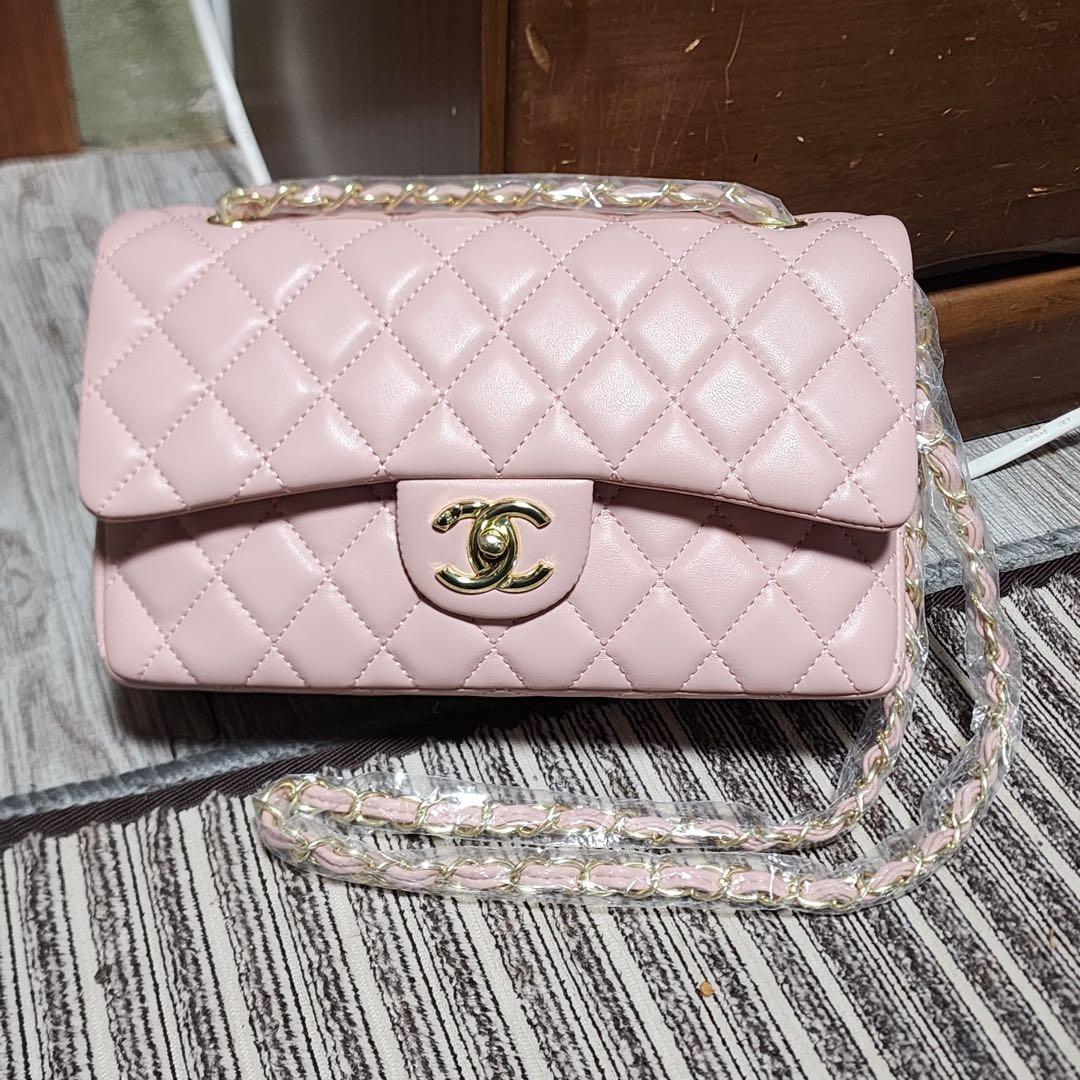 CHANEL ショルダーバッグ　キルティング　ゴールドチェーン　ノベルティ