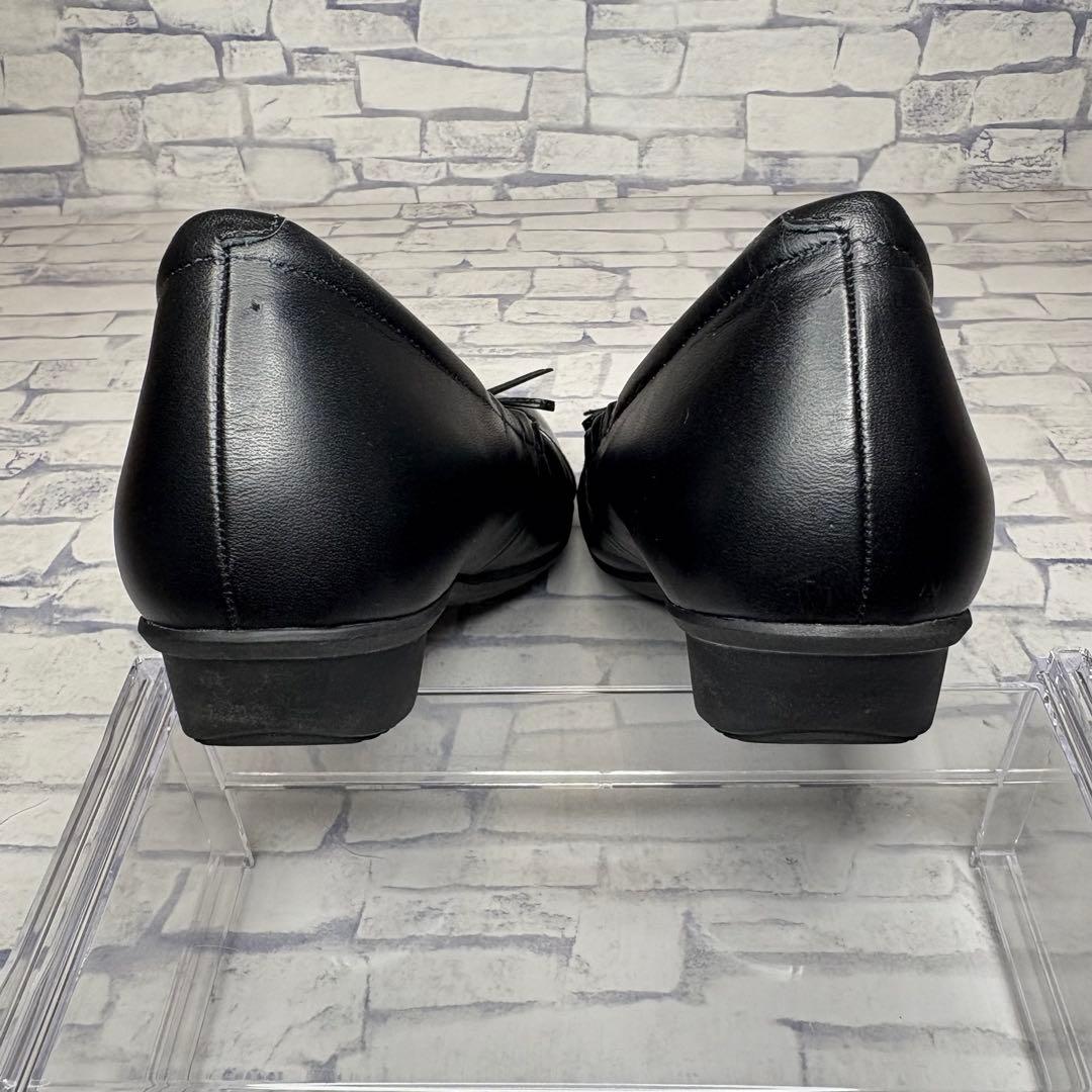 極美品 訳あり アシックス ペダラ リボン レザー エナメルフラットシューズ 黒