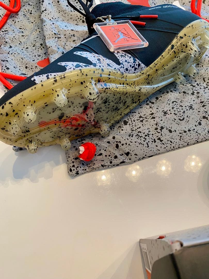 d*9様 新品未使用✨NIKE ハイパーヴェノム ファントムⅡ NJR FG N