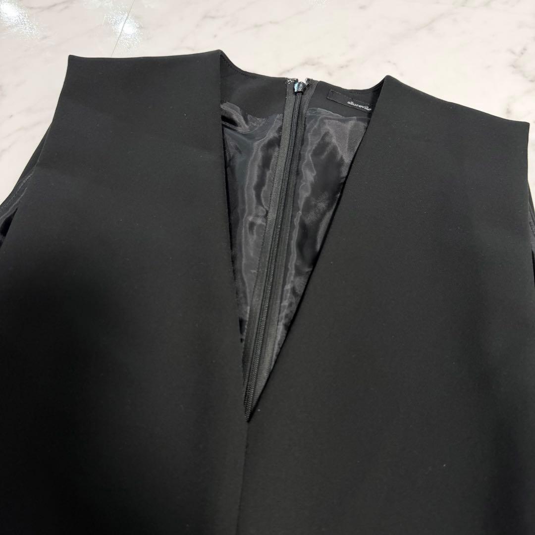 【未使用品】完売品✨️アルアバイル ダブルクロス Vネック オールインワン 黒