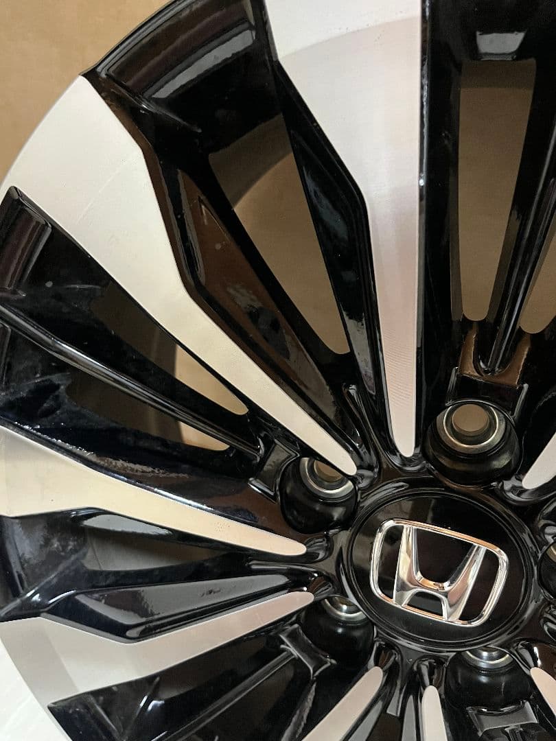 ①ホンダWRV新車外しホイールナットホキャップ付純正17インチホイール２本