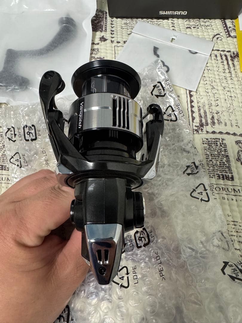 シマノ　23ヴァンキッシュ C3000XG スピニングリール