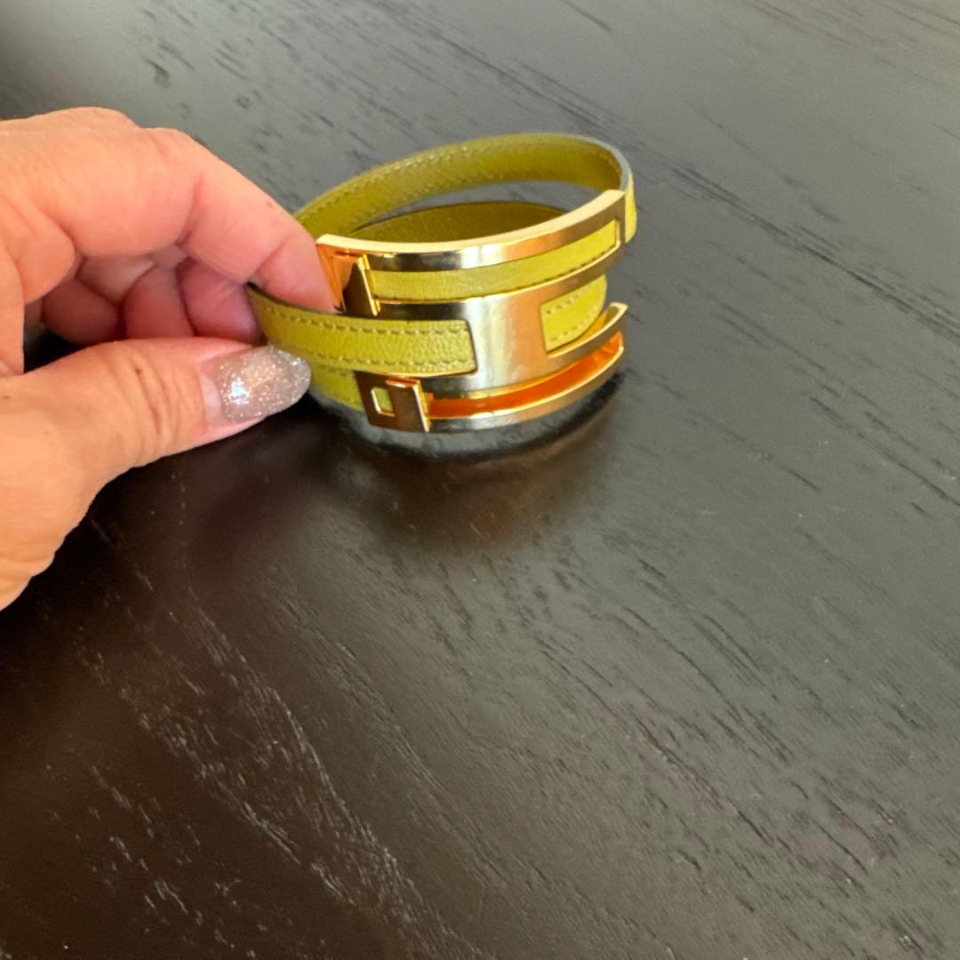 HERMES グリーン・ゴールド バングル