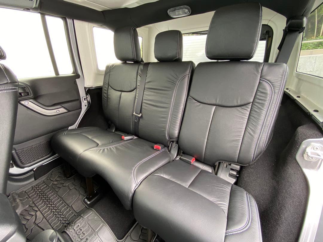 処分特価！！　JKジープラングラーアンリミテッド　本革シート張替えキット