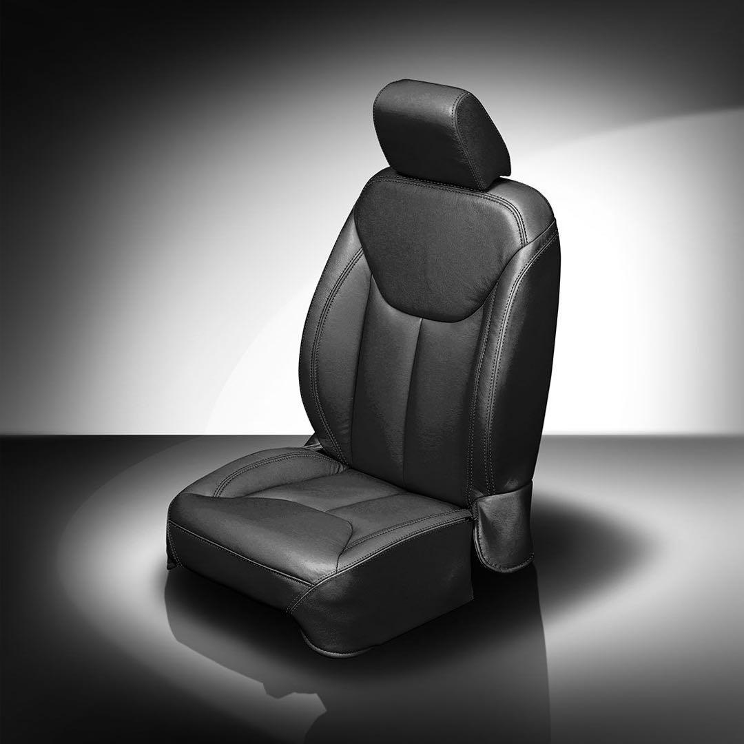 処分特価！！　JKジープラングラーアンリミテッド　本革シート張替えキット