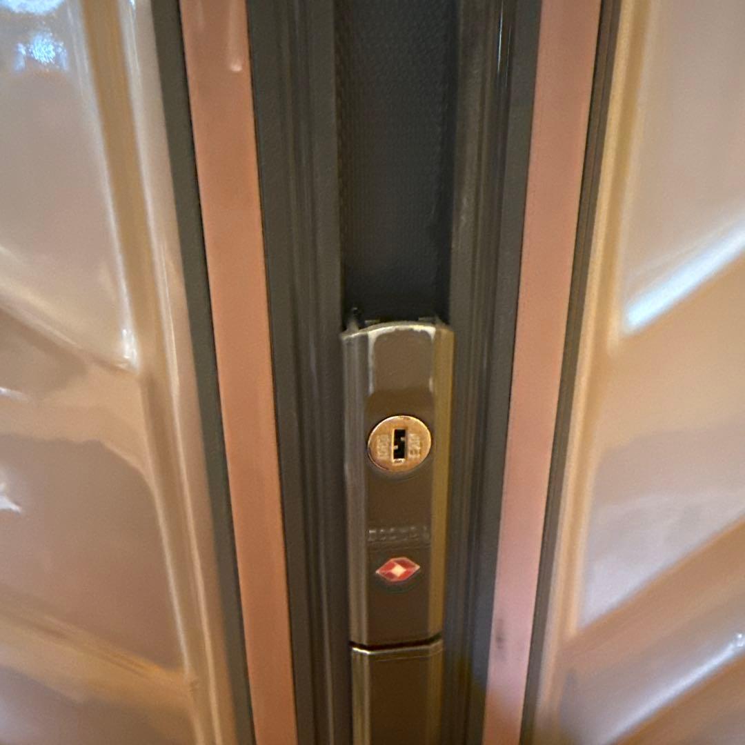 大型　約93L ピンク　波状テクスチャ キャリーケース　スーツケース