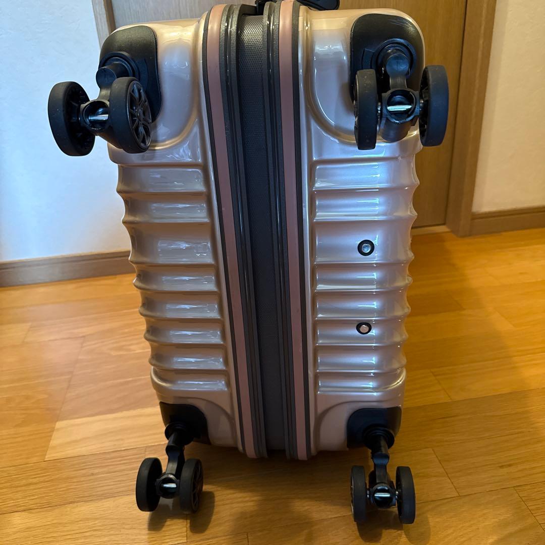 大型　約93L ピンク　波状テクスチャ キャリーケース　スーツケース