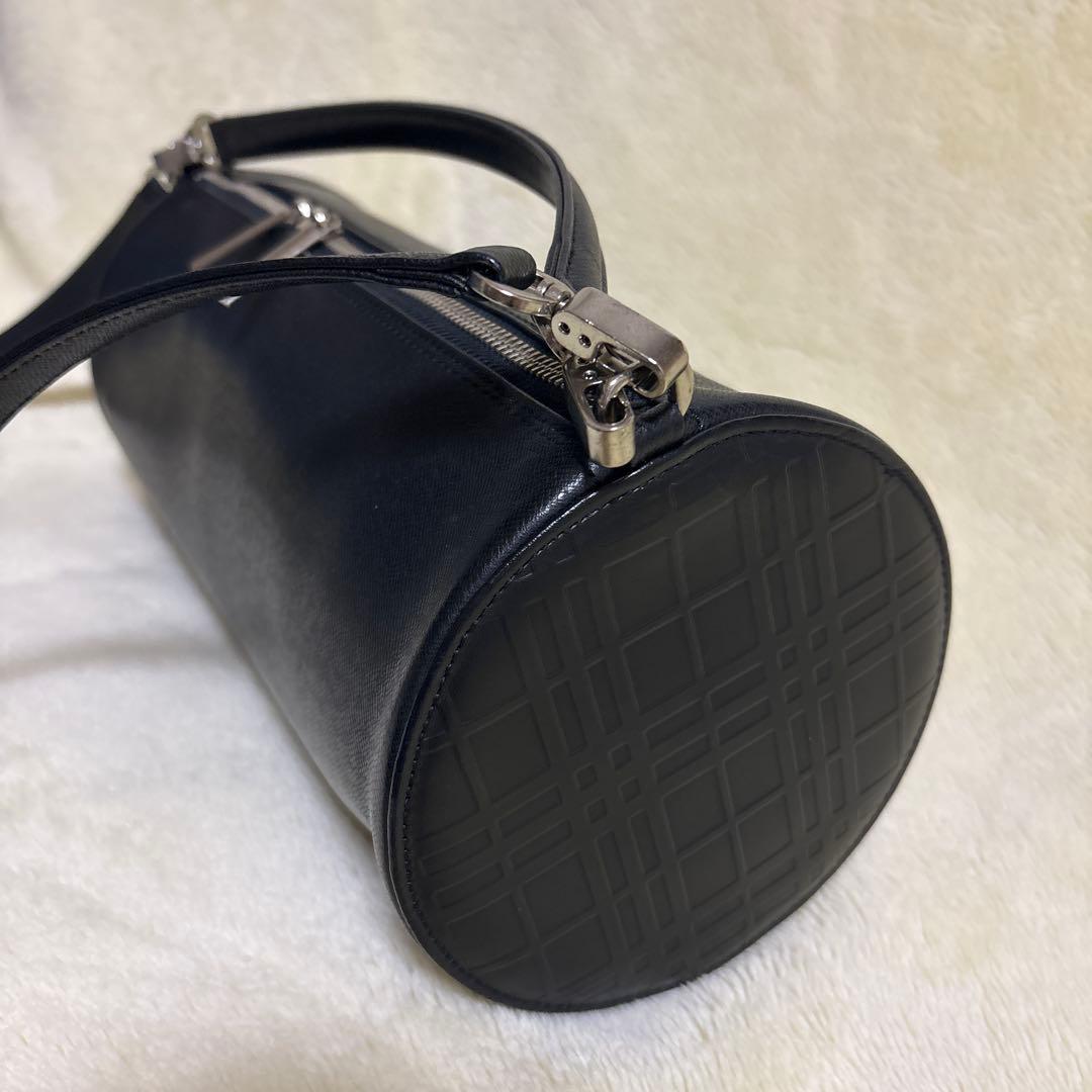 【Burberry】ブラックレザーショルダーバッグ