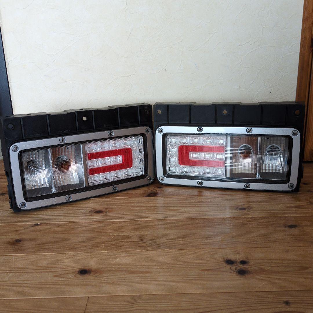 小糸製作所　テールランプ