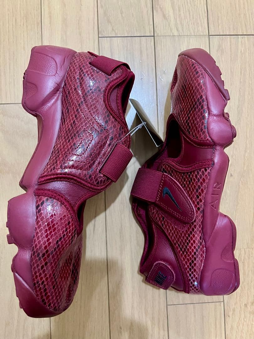 TAKA様Nike WMNS Air Rift 27cm