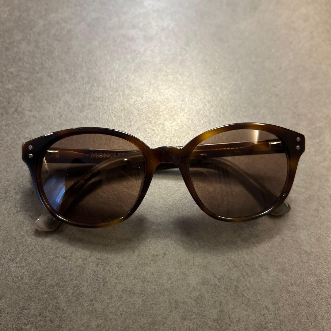 MONCLER ブラウン サングラス