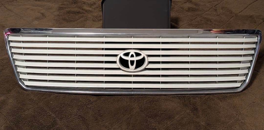 M*.様 ☆送料込み☆値下げ☆✭トヨタセルシオ２０後期 フロントグリル 美品！当
