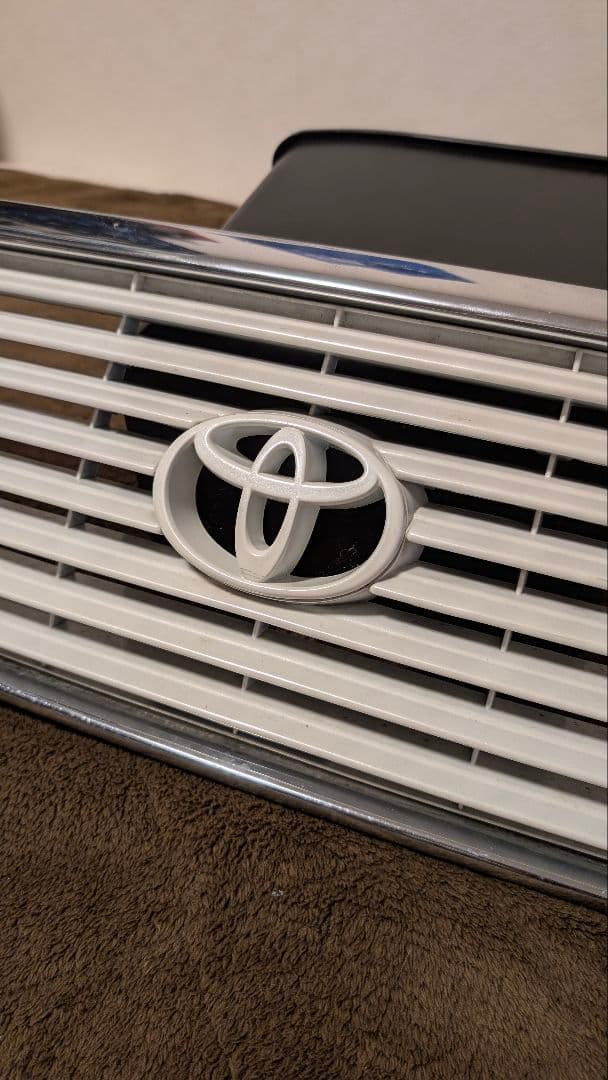 M*.様 ☆送料込み☆値下げ☆✭トヨタセルシオ２０後期 フロントグリル 美品！当
