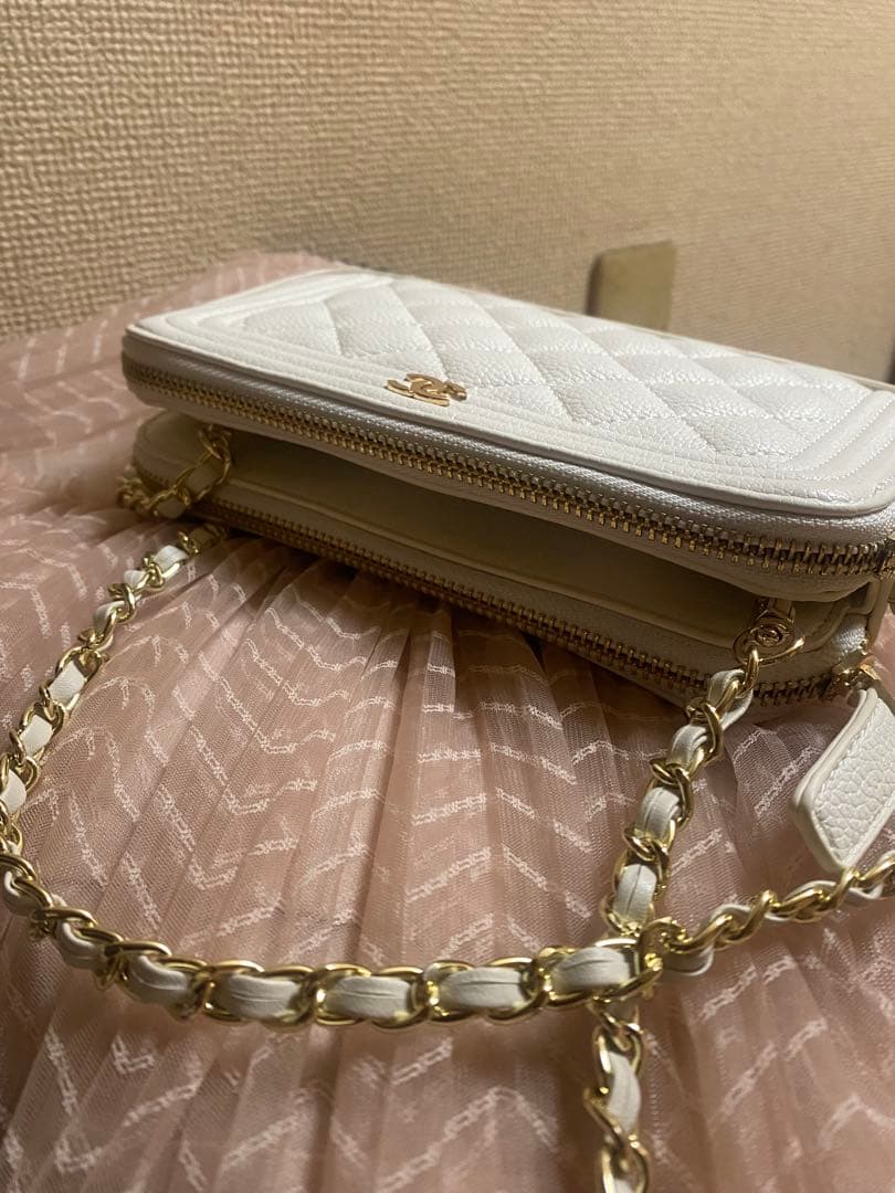 最終お値下げ♡ホワイト ショルダーバッグ、チェーンウォレット♡