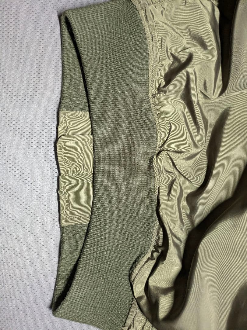 ココ　AVIREX　MA-1 フライトジャケット　カモフラ　迷彩　カーキ