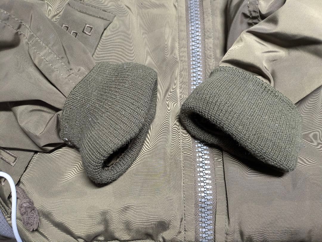 ココ　AVIREX　MA-1 フライトジャケット　カモフラ　迷彩　カーキ