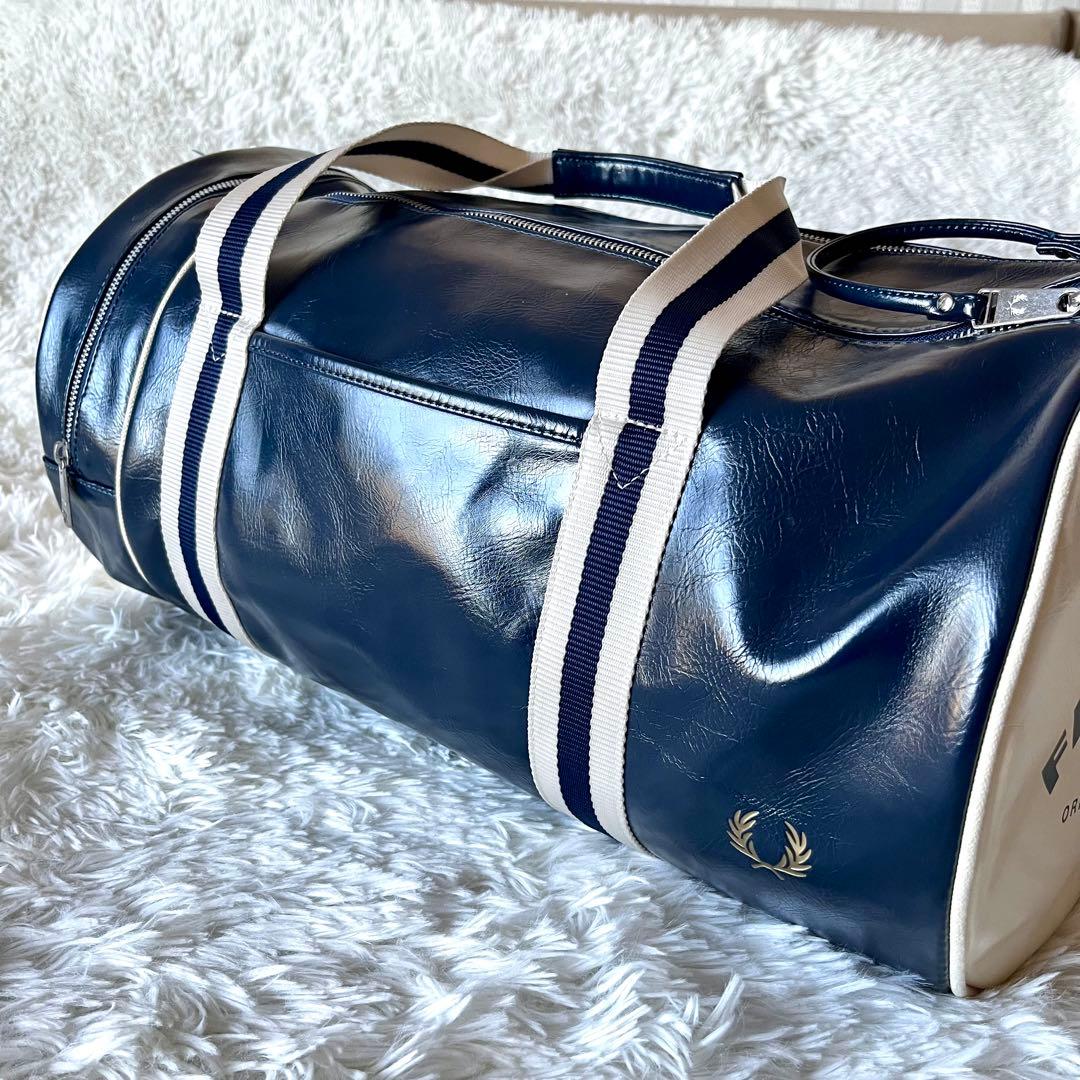 FRED PERRY フレッドペリー ボストンバッグ ドラムバッグ ネイビー